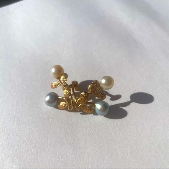 Vintage 14k Gold and Pearl Screw or clip on Earrings for un pierced Ears - Picture 6 of 15